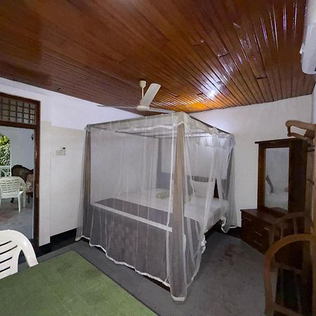 Serendipity Beach Unawatuna Exterior foto